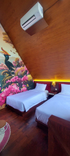 Bedroom 23