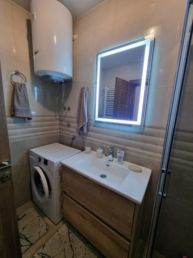 Bathroom 3, Apartments Antonio