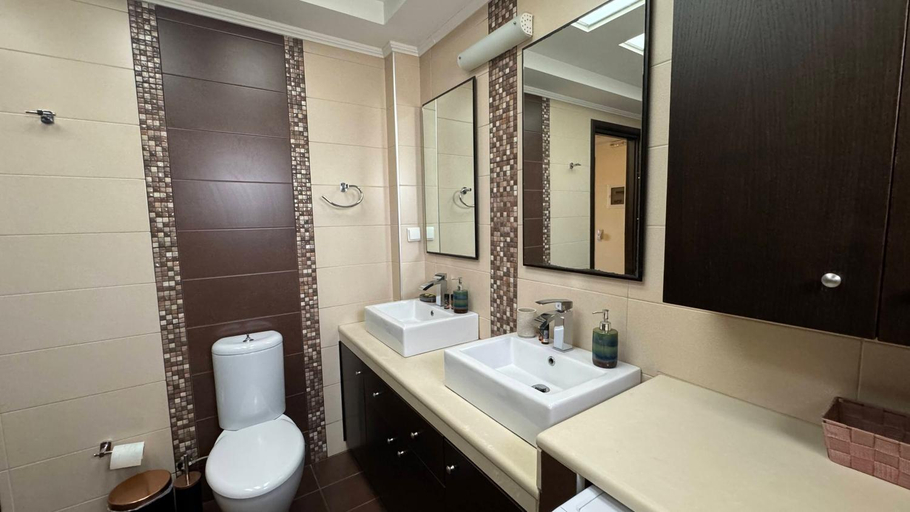 Bathroom 4, ''Villa Popi Gouves & Spa''Maisonette, Crete
