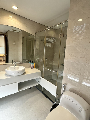 Bathroom 5, Vinhomes Royal City by Emily in Town, Thanh Xuân