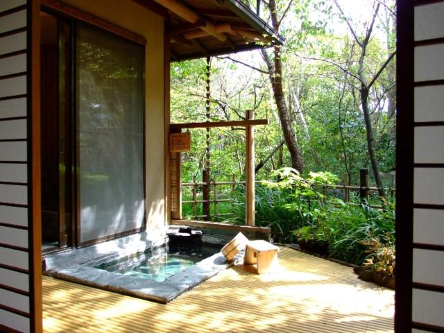 Bathroom 2, Nonohanatei komurasaki, Shimoda