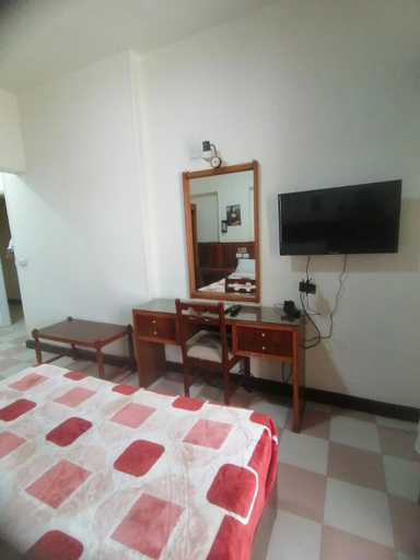 Bedroom 2, Merry Land Hotel, Luxor