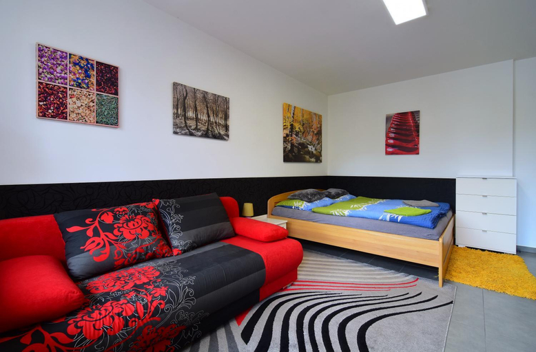 Others 5, Apartman Veronika, Vsetín