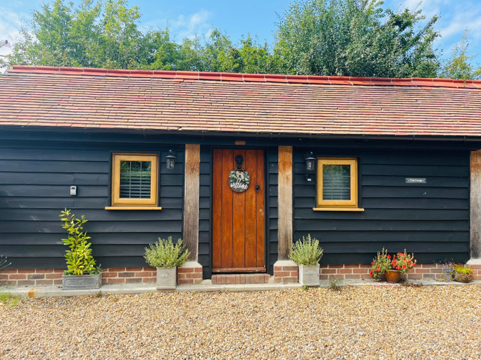 Others 5, The Lodge, Essex