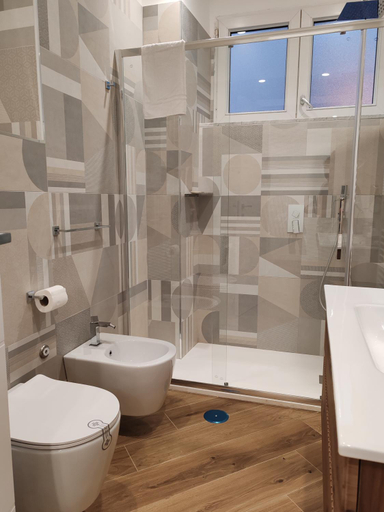 Bathroom 2, Guest House Josephine, Salerno