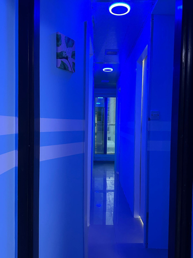 Room 4, Private UNISEX Loft rooms Near Bur Dubai, Dubai