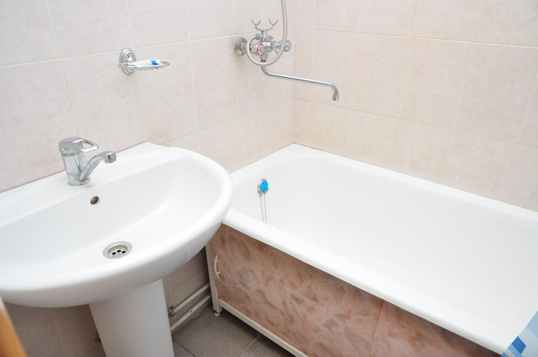 Bathroom 2, Sanatoriy Narzan (Korpus Tsentralniy), Kislovodsk
