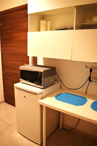 Others 1, Targura Lodging