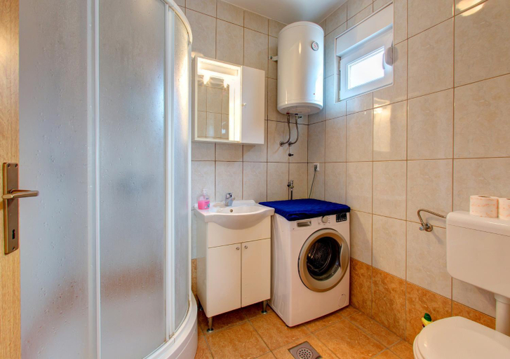 Bathroom 2, Apartments D&M, Herzegovina-Neretva