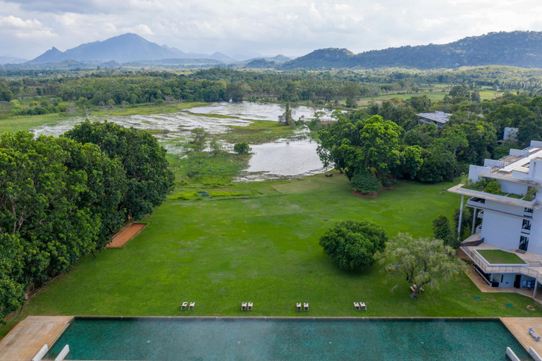 Others 5, Jetwing Lake, Dambulla
