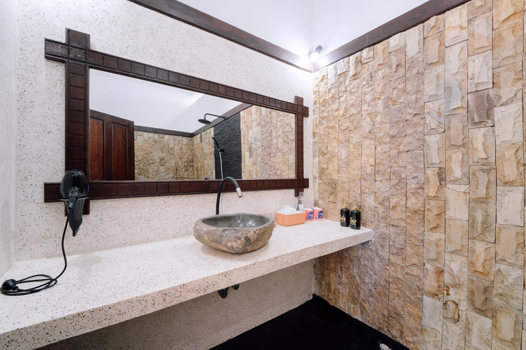 Bathroom 3, Villa Kamaria, Lombok