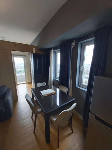 Dining Room 16