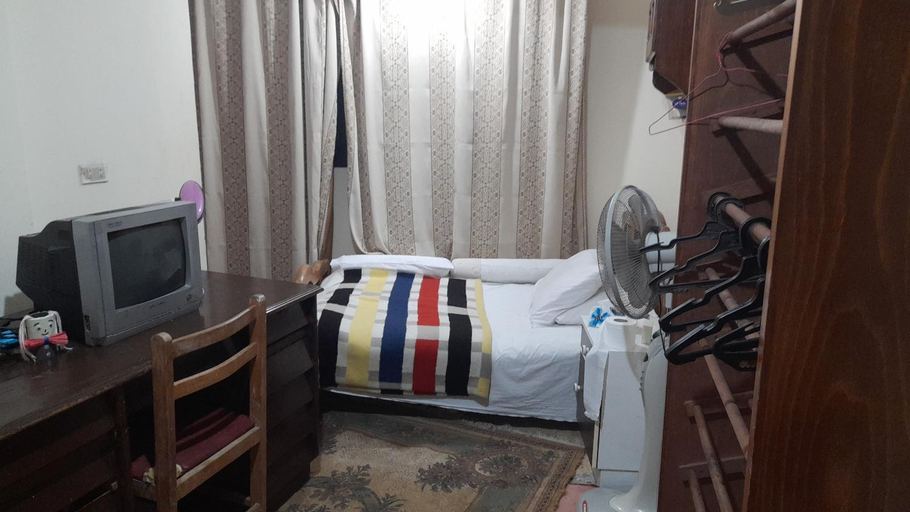 Bedroom 2, Smoha Zahran Haus (Private rooms or Private Apartment), Alexandria