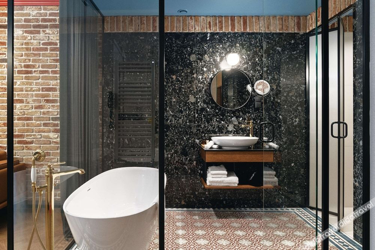 Bathroom 4, Radisson Red Gdansk, Gdańsk City