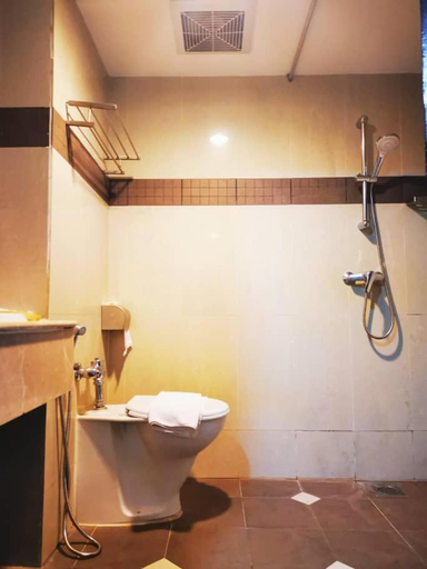 Bathroom 5