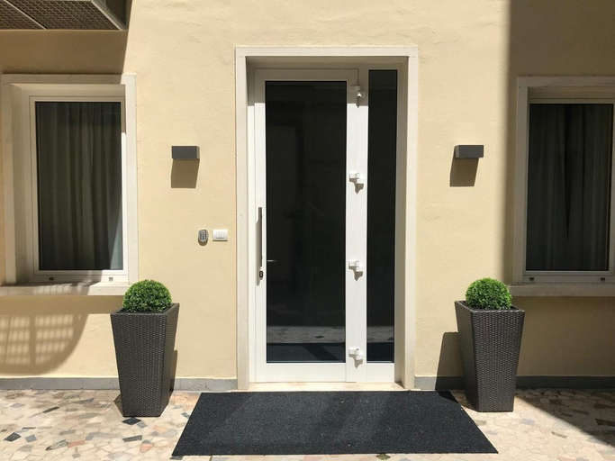 Entrance, Italianflat - Design rooms Verona, Verona