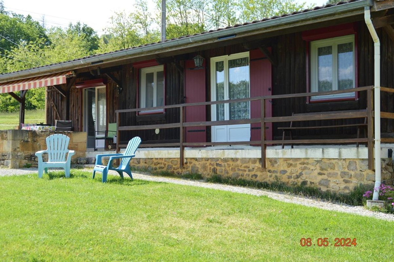 Others 5, Le chalet des Contries, Dordogne