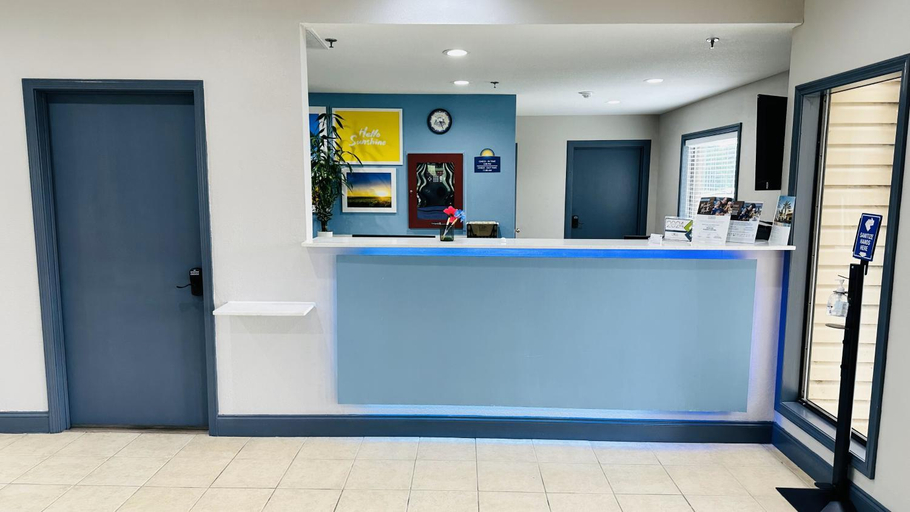Public Area 3, Days Inn & Suites by Wyndham Wynne, Cross