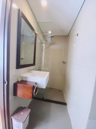 Bathroom, Zenta Hotel, Da Nang
