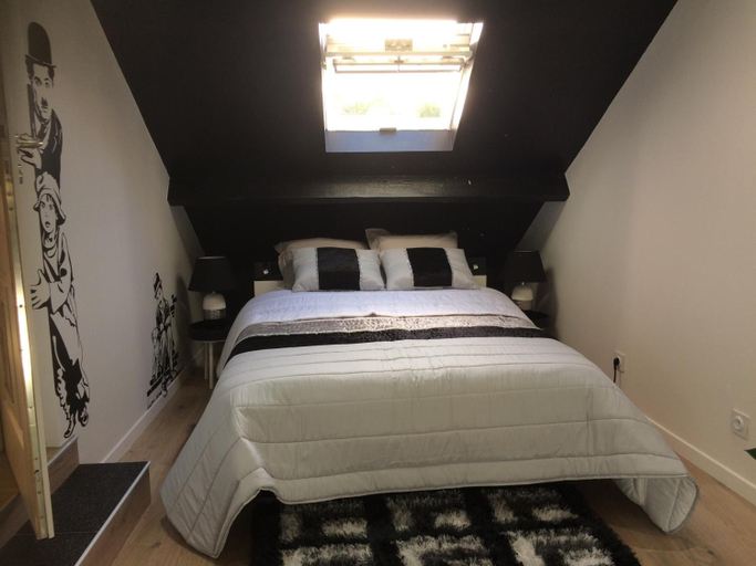 Bedroom 4, Chambres d'hôtes Au Lévrier de Chessy, Seine-et-Marne