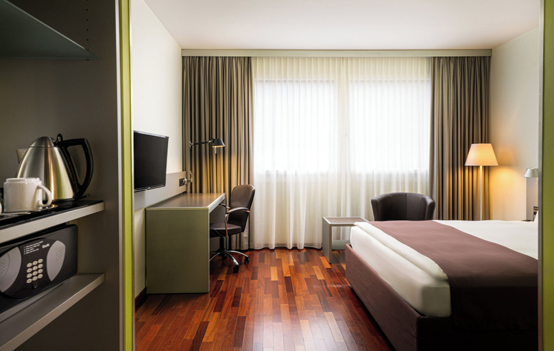 Bedroom 26
