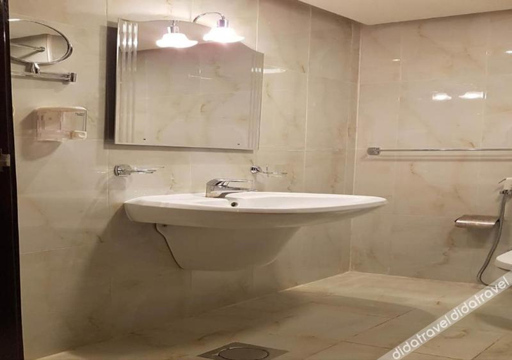 Bathroom 5, Emaar Elite Madinah, Al Madinah Al Munawwarah