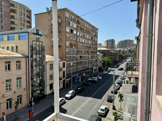 Others 3, Guesthouses Opera, Yerevan