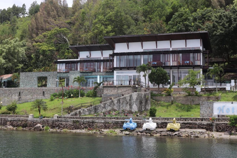 Exterior 3