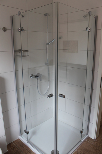 Bathroom 3, Haus Seesturm, Aurich