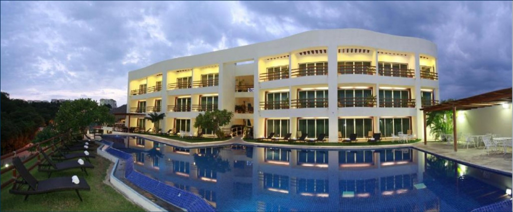 Exterior & Views