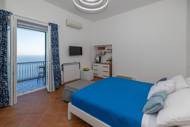 Bedroom 3, Salvo's House, Salerno
