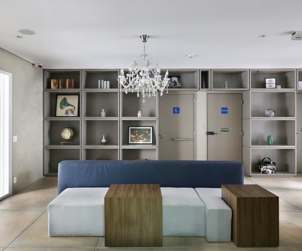 Public Area, 360 São Luis, São Paulo