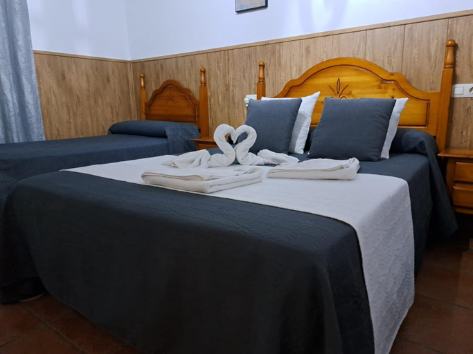 Others 2, Hostal Brenaverde, Málaga