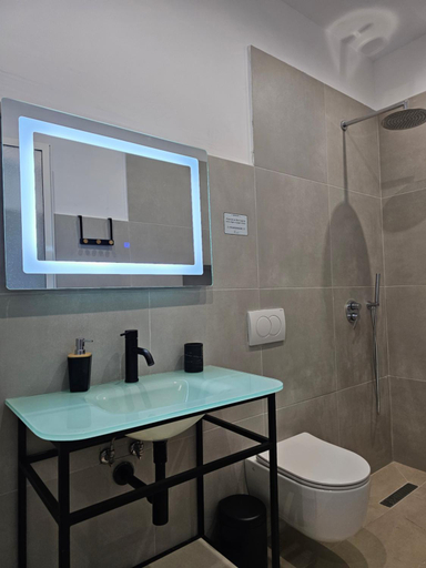 Others 5, Apartment's City Center Aquilo, Tiranës