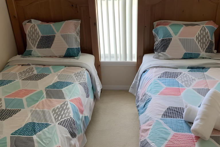 Bedroom 2, Cosy 4 bed villa overlooking a lake, Polk