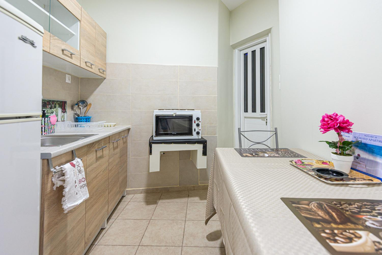 Others 3, Sea Kiato Apartment, Peloponnese