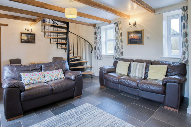 Others 4, Bunk House - 4 Bedroom - Llangenith, Swansea