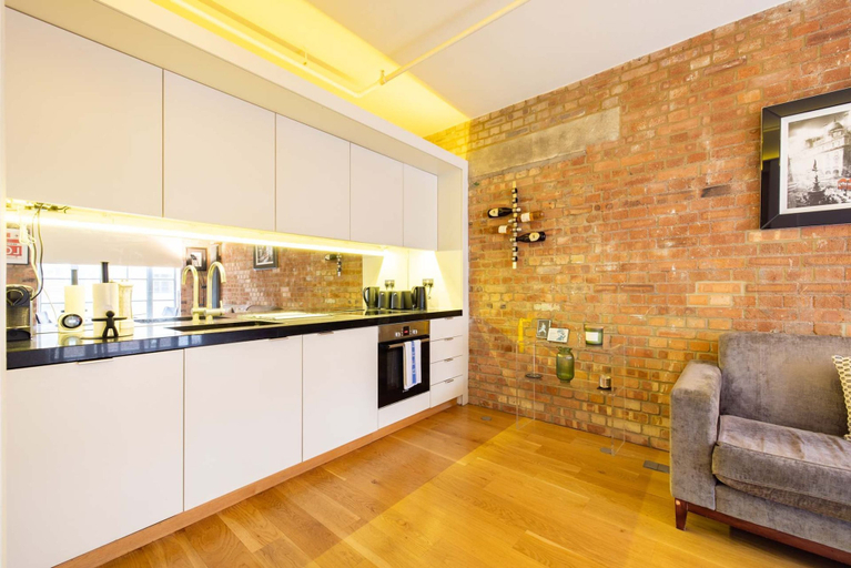 Room 3, Central Soho Loft With A C Concierge, London