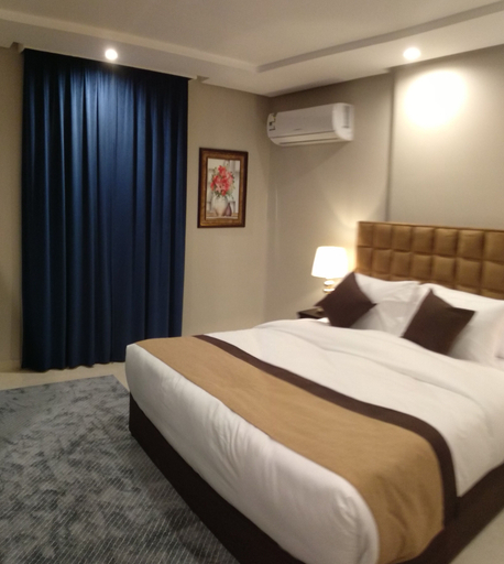Bedroom 4, Yan Apartments Hotel, Jeddah