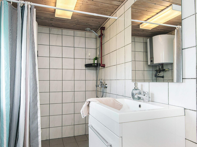 Bathroom 3, 4 Person Holiday Home in Ulfborg, Holstebro