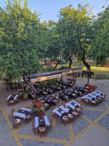 Others 5, Restoran Orijent 5, Sombor