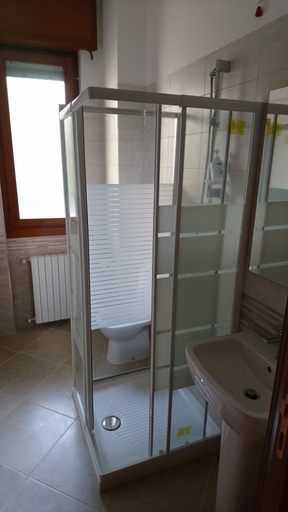 Bathroom, L'isola di Romy - Guest House, Milano