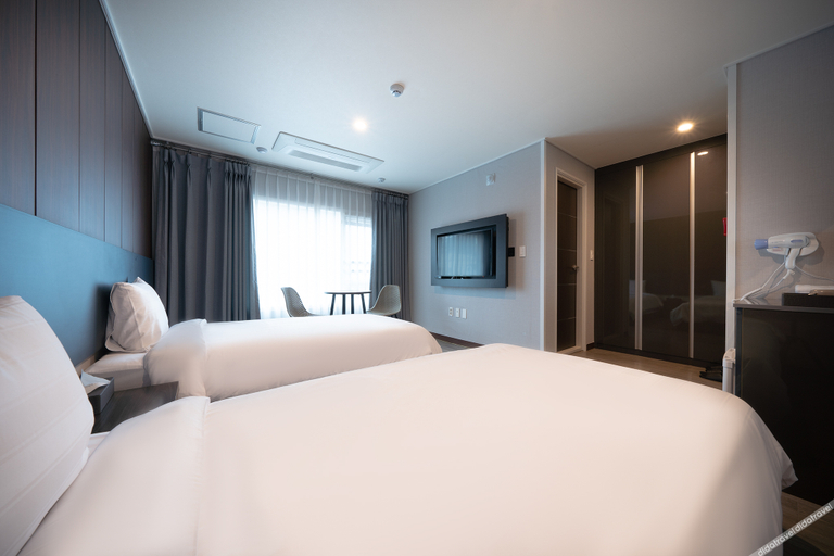 Bedroom 3, Seogwipo Jin, Seogwipo
