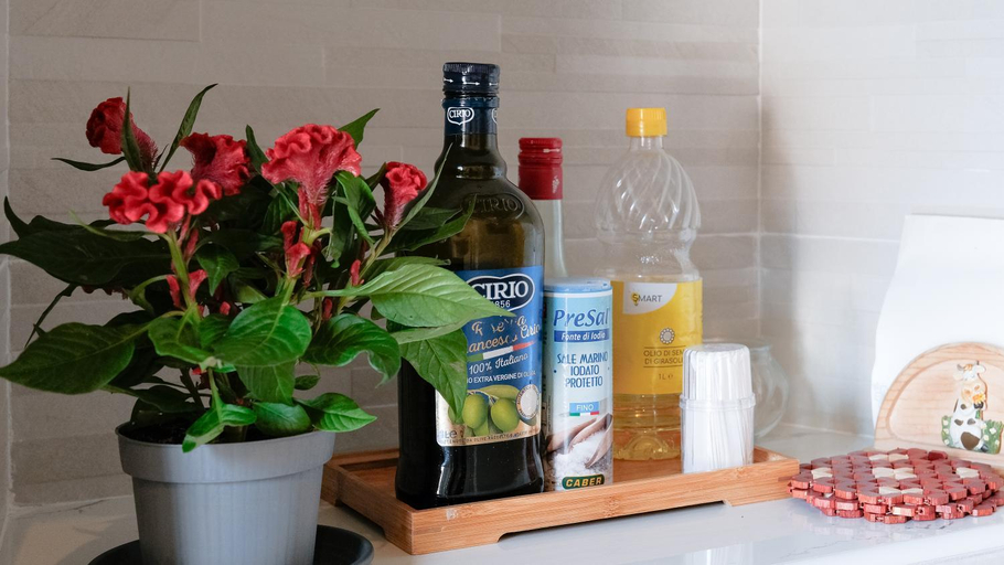 Food & Drinks, GARIBALDI ISOLA APARTMENTS - 80m from GARIBALDI station & 10min from CENTRALE station, Milano