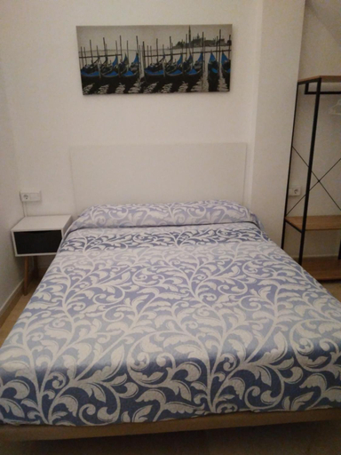 Others 4, CASA DE ONIL, Alicante