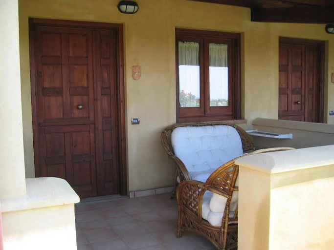 Bedroom 3, Borghetto Beach Resort, Crotone