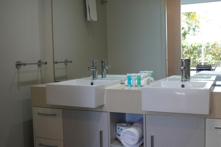 Bedroom 4, Silvershore Apartments, Gold Coast