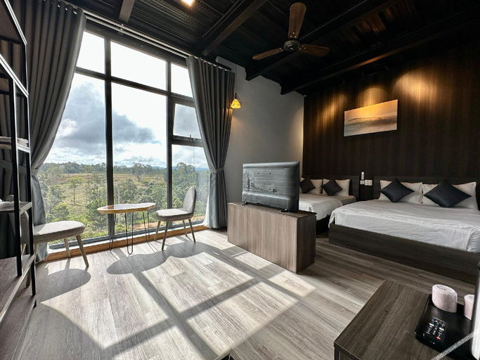 Bedroom 2, Bach Duong Hotel, Kon Plông
