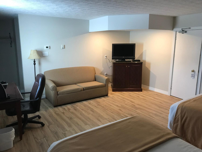 Bedroom 2, The Auberge Inn, Timiskaming
