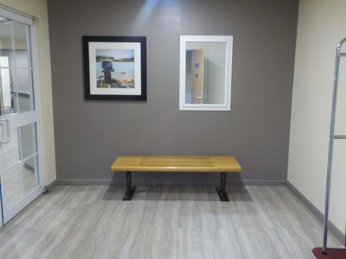 Others 4, MJ Inn and Suites, Forest